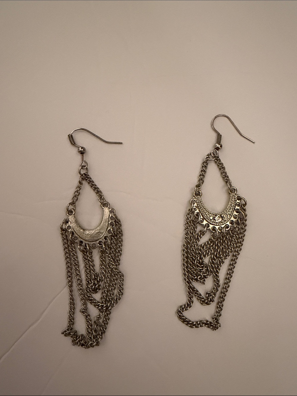 Silver Fringe Scalloped Statement Necklace and Earrings- Women Jewelry - Picture 6 of 9